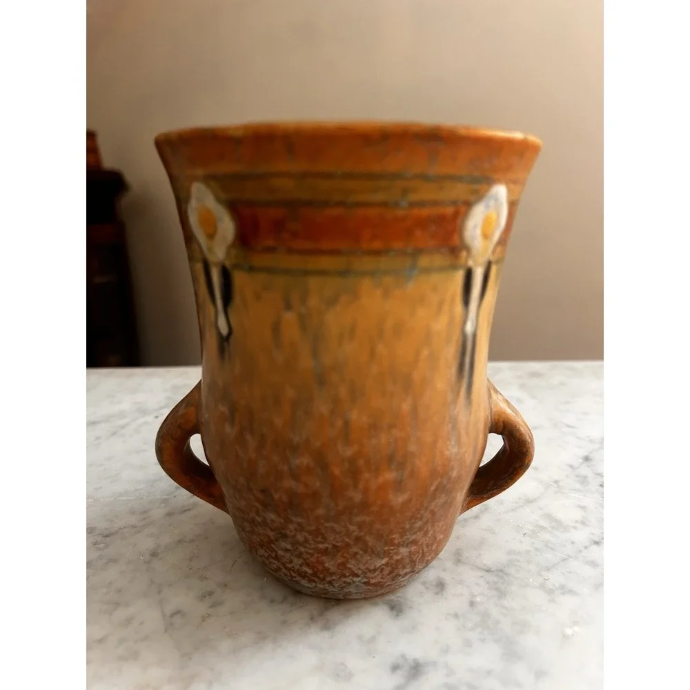 Roseville Pottery '' Montacello '' Orange Color Vase, Shape no 558-5